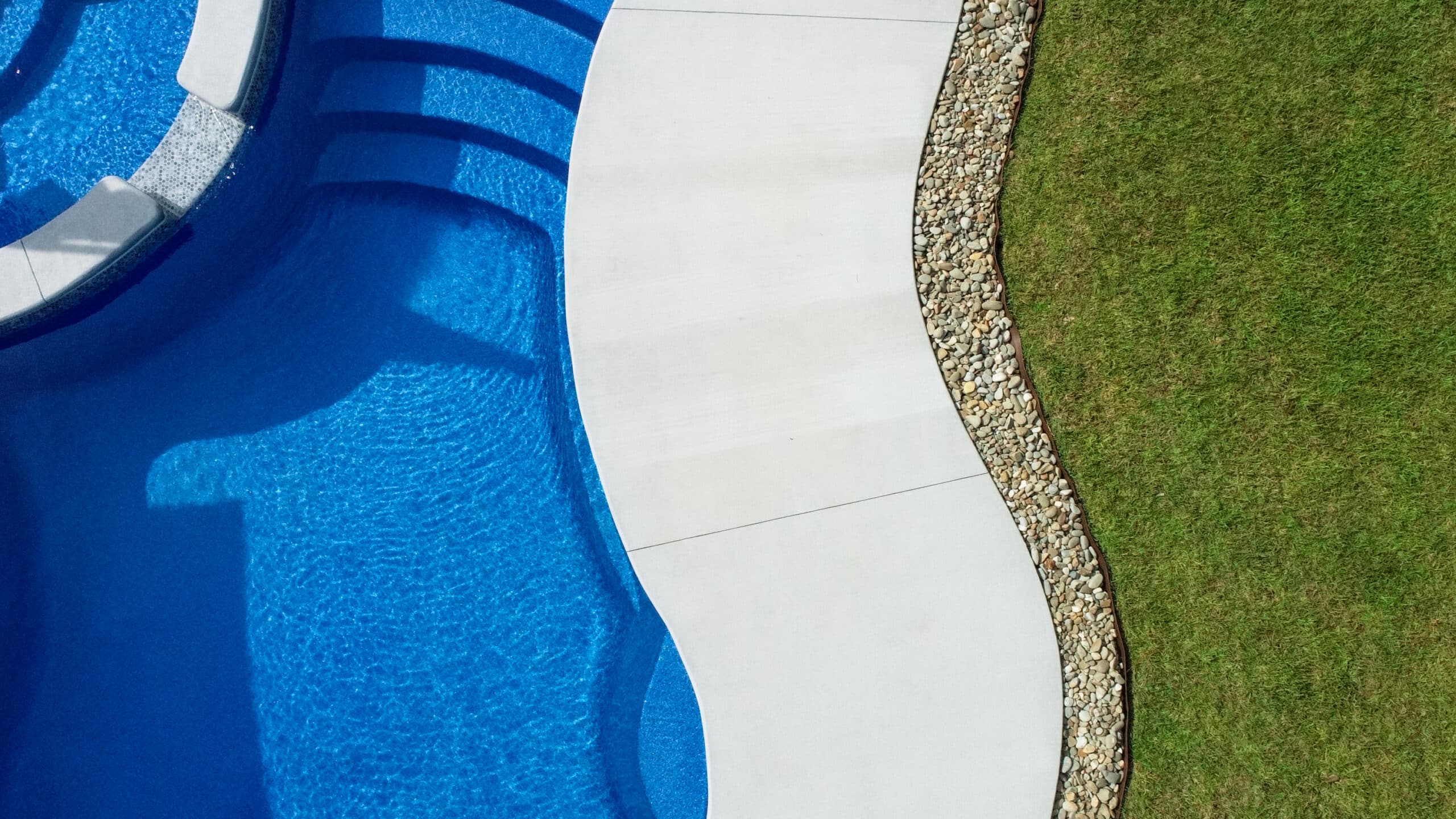 Should You Dye Your Pool Green For St. Patrick’s Day?