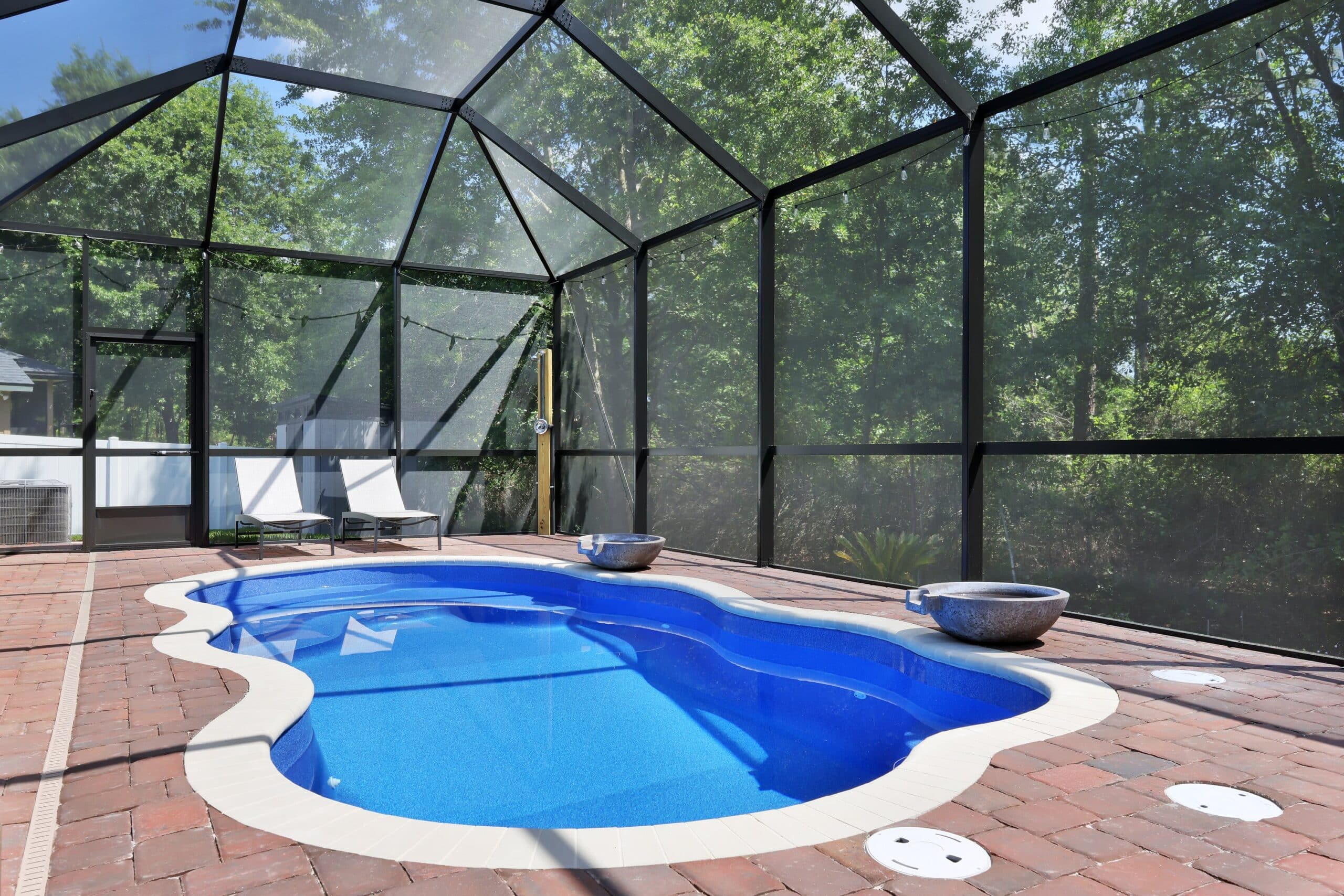 Consider Small Fiberglass Pools for Your Las Vegas Backyard