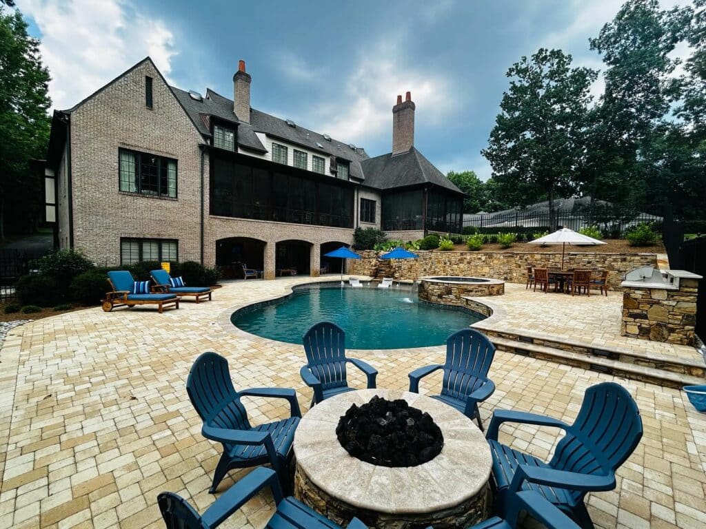 Birmingham, AL Pool Builders - Premier Pools & Spas