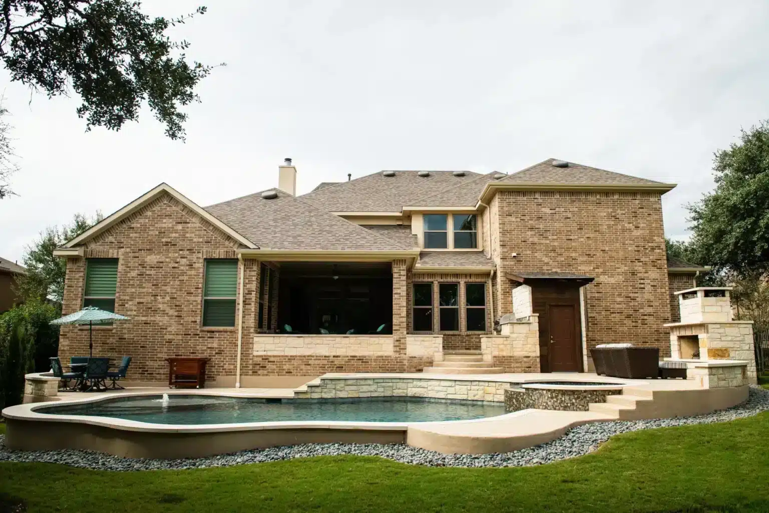 Ankeny, IA Pool Builders - Premier Pools & Spas